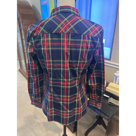 ⭐️ Women’s Talbots Fitted Plaid Button Up Shirt. Size 4 Petite - Picture 5 of 6